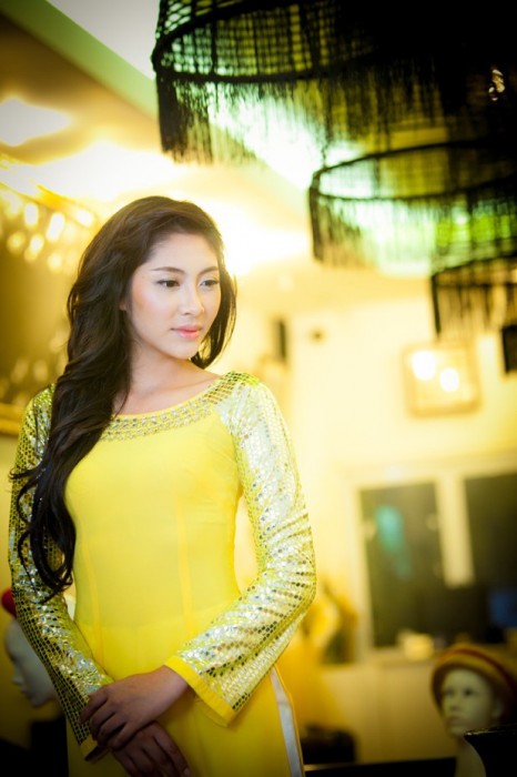 hoa hau dai duong dang thu thao lot xac quyen ru