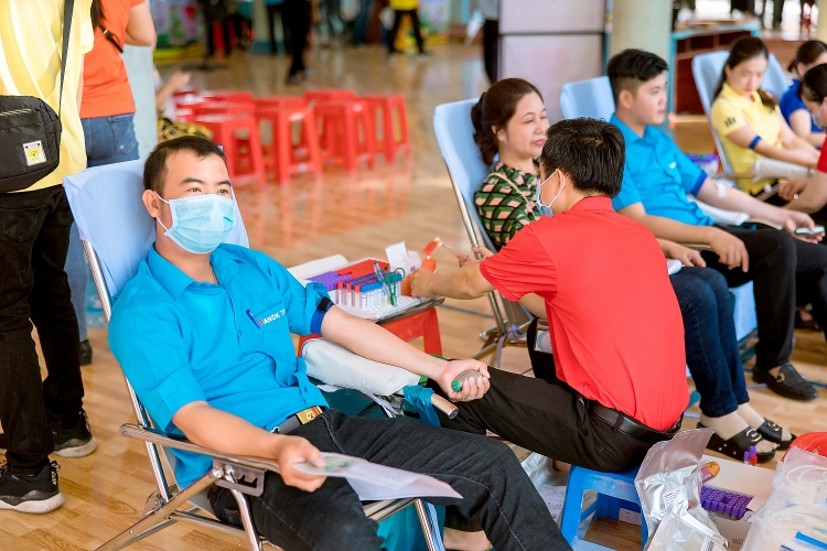 “Nhiệt huyết Người Dầu khí” - Giọt hồng Đất Mũi!