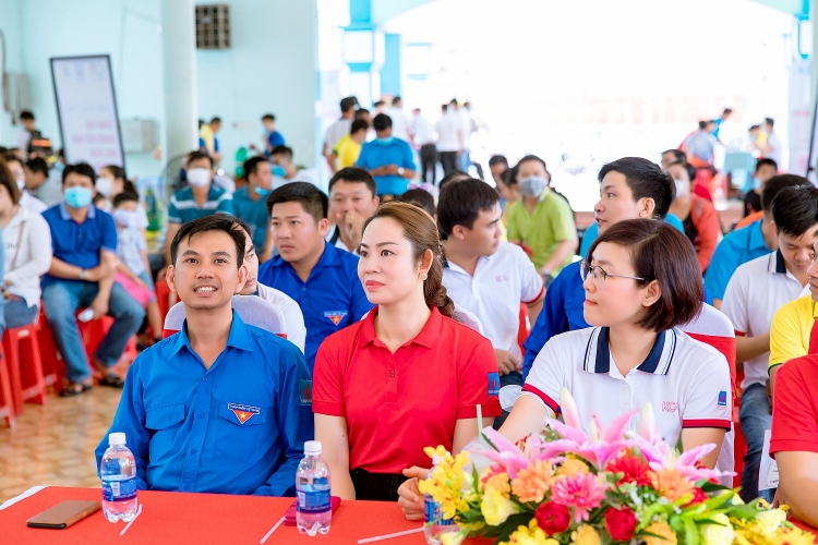 “Nhiệt huyết Người Dầu khí” - Giọt hồng Đất Mũi!