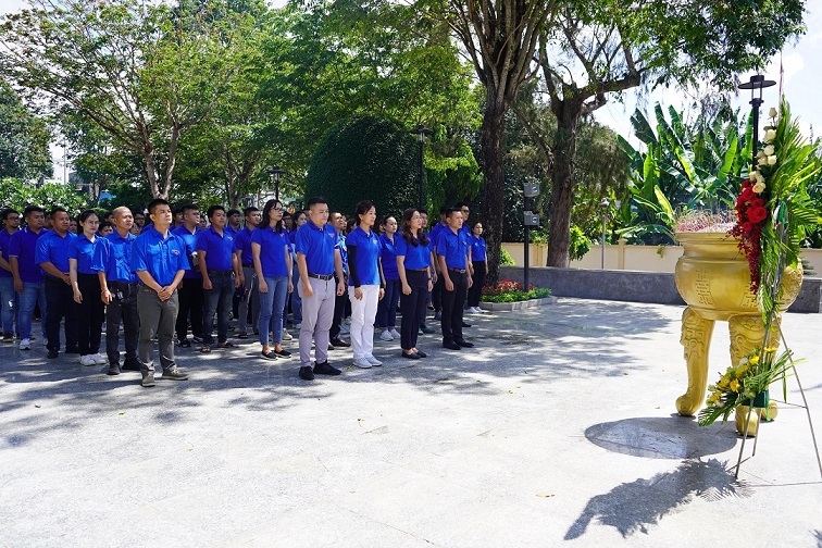 Đoàn Thanh niên PVFCCo dâng hương tưởng niệm Anh hùng Võ Thị Sáu