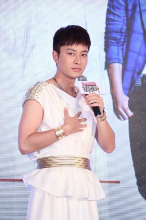 gia nai luong tu nhan dep trai khong thua tieu thit tuoi