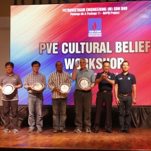 pve cang kho khan cang quyet tam doan ket