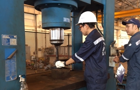 Khí chất bình dị của anh thợ cơ khí