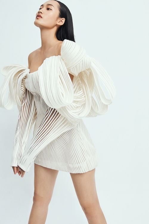 Ấn tượng với BST Thu Đông 2021 của Công Trí