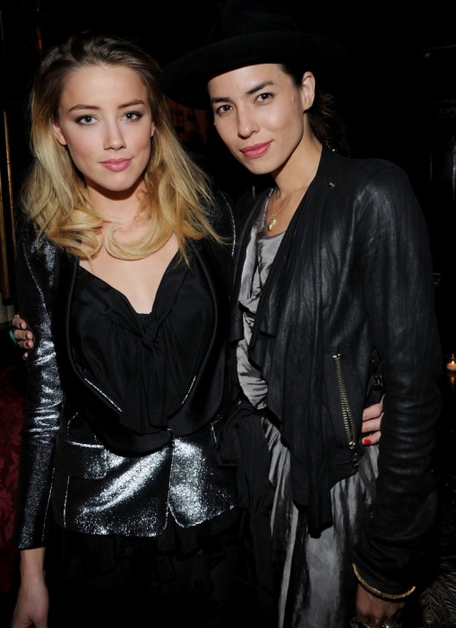 vo cu johnny depp tung bi bat vi toi bao luc gia dinh