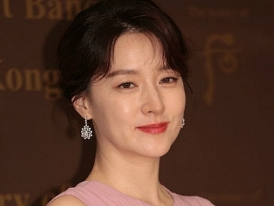 "Mỹ nhân không tuổi" Lee Young Ae đẹp quyến rũ ở tuổi 47