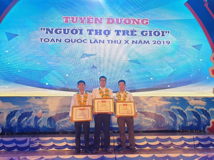 pvfcco 3 ky su tre duoc vinh danh nguoi tho tre gioi toan quoc lan thu x