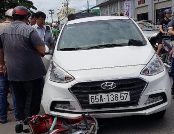 Nghi phạm buôn bán ma túy tông ôtô vào xe máy cảnh sát
