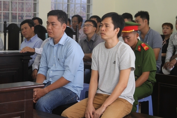 Cần Thơ: Hoãn phiên tòa xét xử 2 công an viên đánh người dẫn đến tử vong