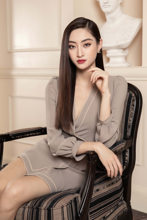Lương Thuỳ Linh “lột xác” với hình tượng girl boss trong bộ ảnh mới