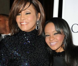 Con gái Whitney Houston qua đời ở tuổi 22