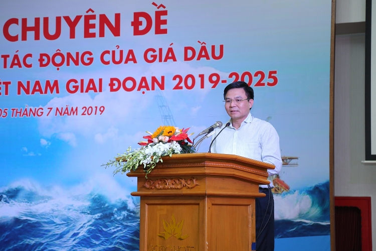 pvn to chuc hoi nghi chuyen de du bao va danh gia tac dong cua gia dau