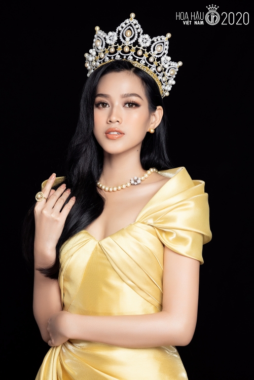 Hoa hậu Đỗ Thị Hà gấp rút luyện tập thi Miss World 2021