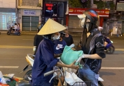 Hoa hậu Tiểu Vy trao tặng 3 tấn gạo cho người nghèo tại TP.HCM