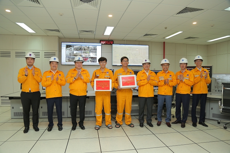 Chủ tịch Uỷ Ban Quản lý vốn Nhà nước thăm và làm việc tại Cụm Khí - Điện - Đạm Cà Mau