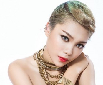 “Đàm Vĩnh Hưng là điểm tựa vững chắc của tôi!”