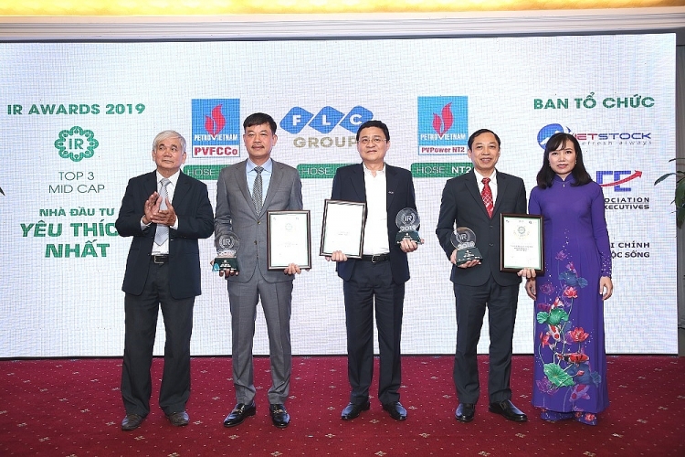 pvfcco duo c vinh danh top 3 dnny co hoat dong ir tot nhat 2019