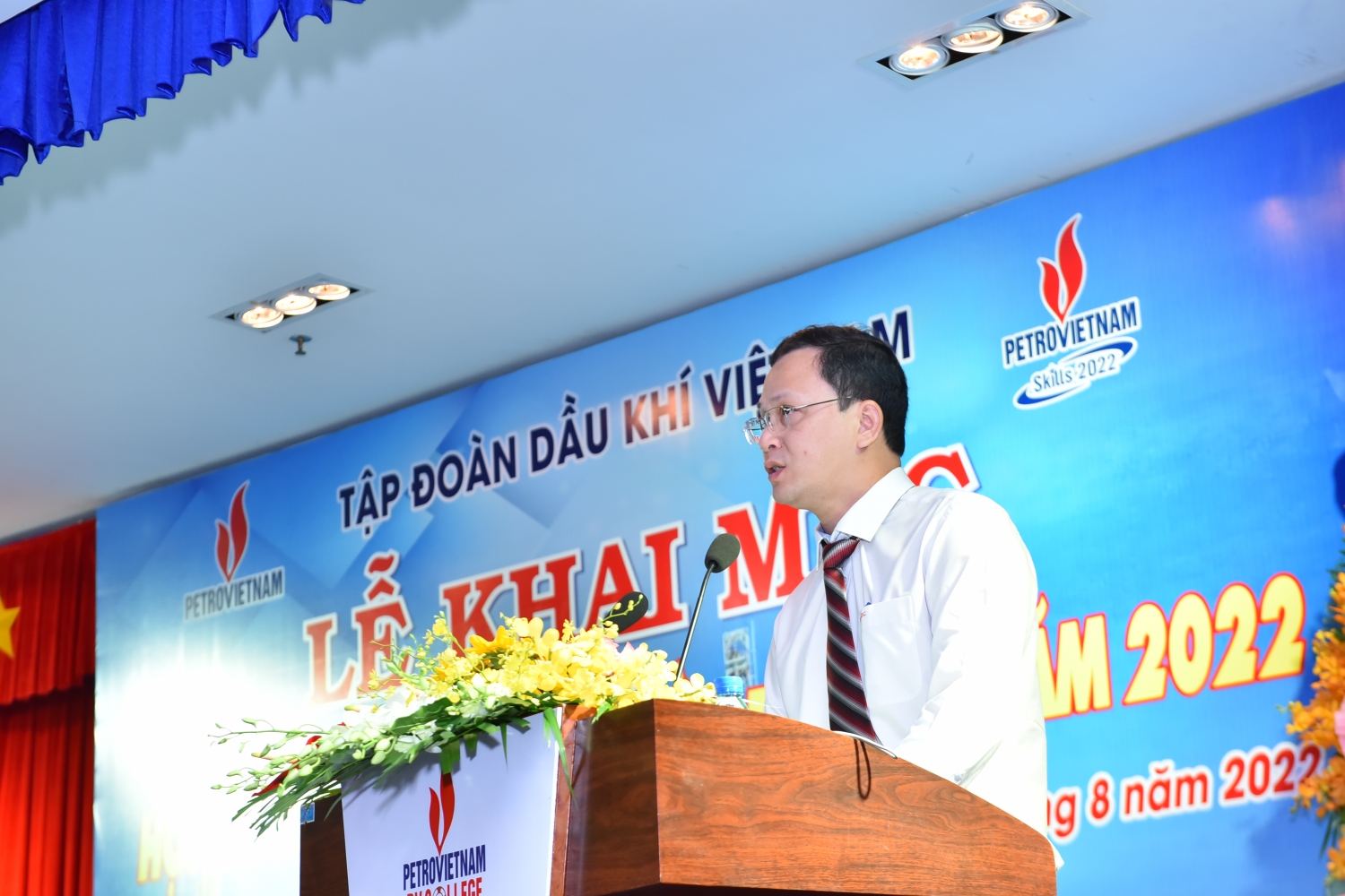 Tưng bừng khai mạc Hội thi tay nghề Dầu khí lần thứ VII Tưng bừng khai mạc Hội thi tay nghề Dầu khí lần thứ VII