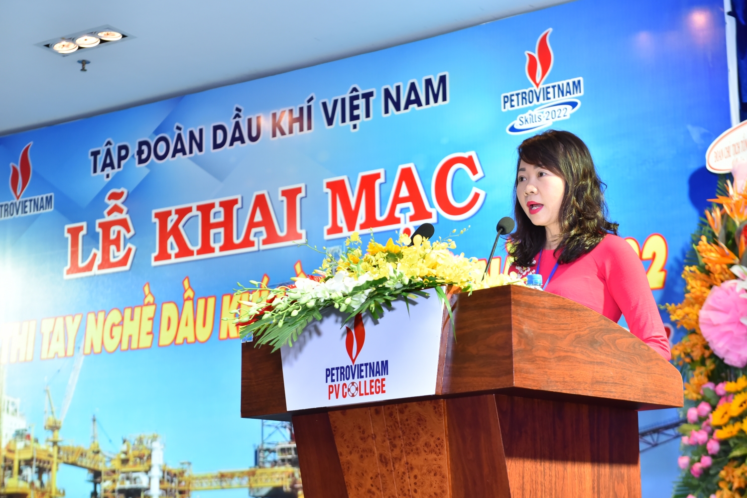 Tưng bừng khai mạc Hội thi tay nghề Dầu khí lần thứ VII Tưng bừng khai mạc Hội thi tay nghề Dầu khí lần thứ VII