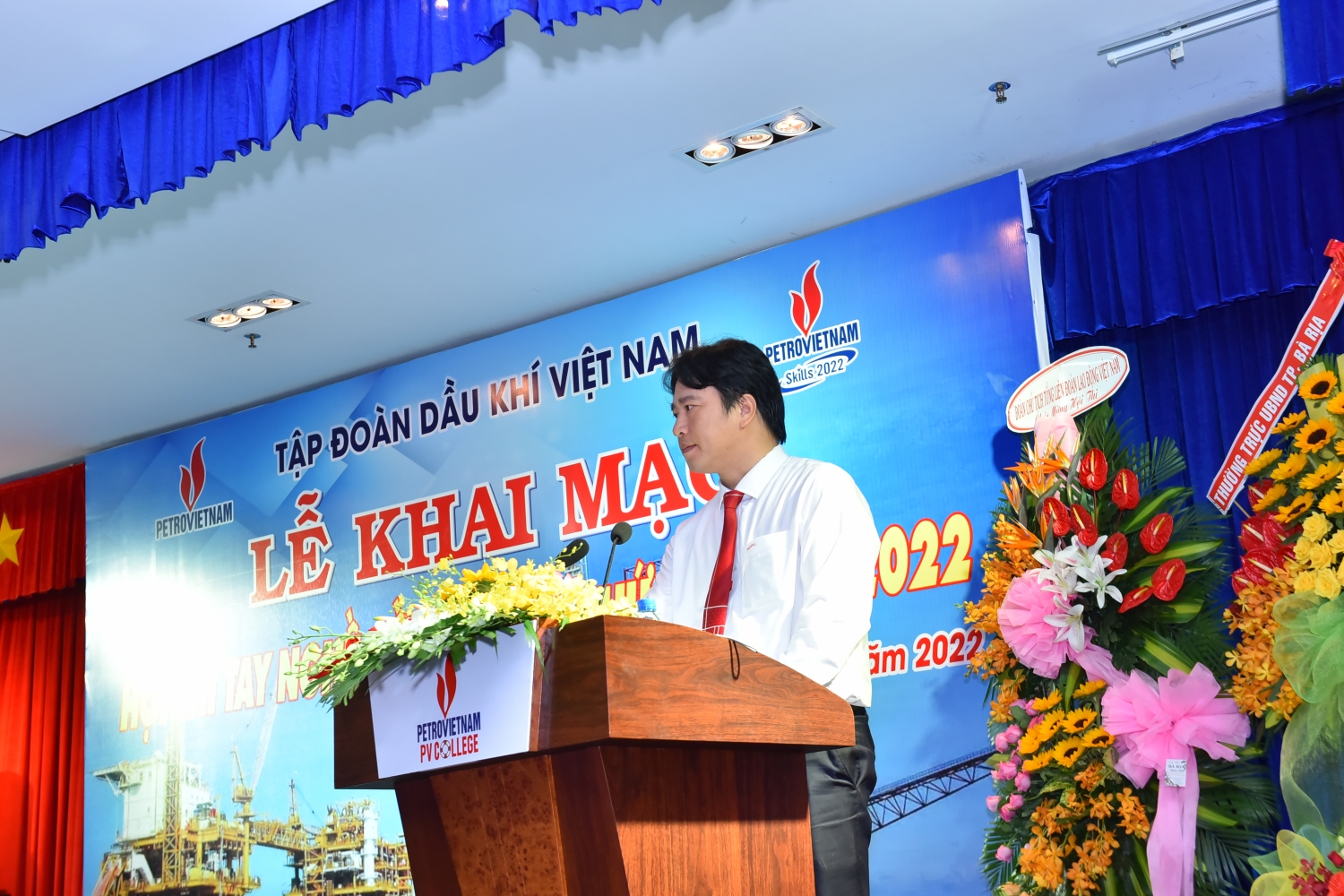 Tưng bừng khai mạc Hội thi tay nghề Dầu khí lần thứ VII Tưng bừng khai mạc Hội thi tay nghề Dầu khí lần thứ VII