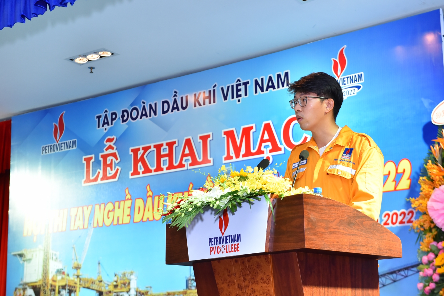 Tưng bừng khai mạc Hội thi tay nghề Dầu khí lần thứ VII Tưng bừng khai mạc Hội thi tay nghề Dầu khí lần thứ VII