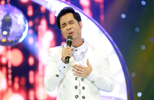 Khán giả gây hỗn loạn trong liveshow Ngọc Sơn