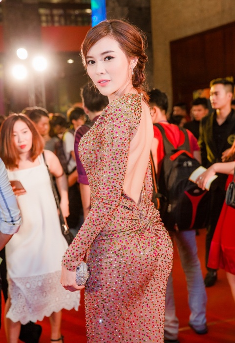 dien vien cao thai ha dong tien quy am giup toi xoa mac binh hoa di dong