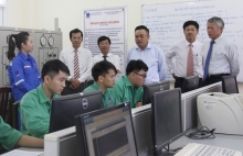 honeywell uop trao hoc bong cho sinh vien pvu xuat sac