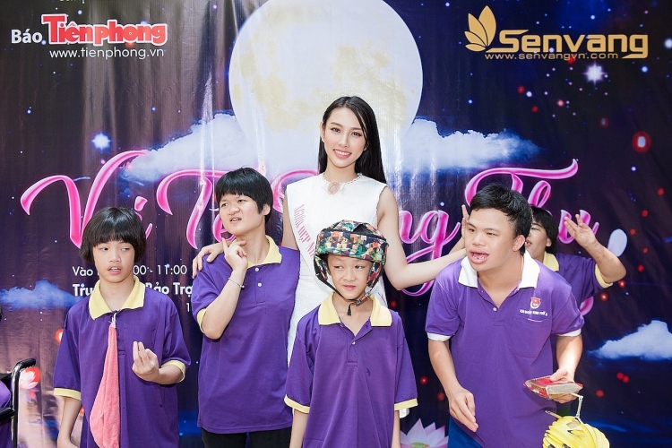 hanh trinh nhan ai dau tien cua top 3 hoa hau viet nam 2018