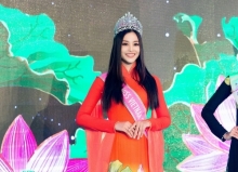 hoa hau tieu vy lot xac quyen ru sau mot nam dang quang