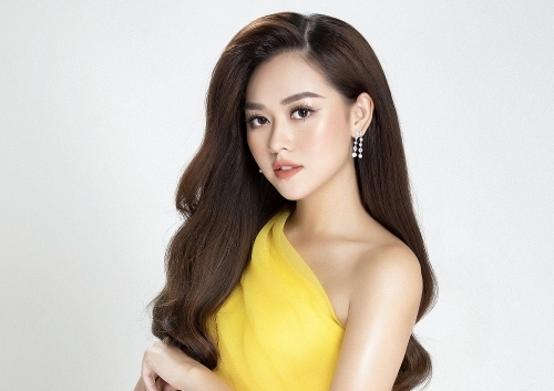 Á hậu Tường San đẹp ngọt ngào, quyến rũ chuẩn gu Miss Internatinal