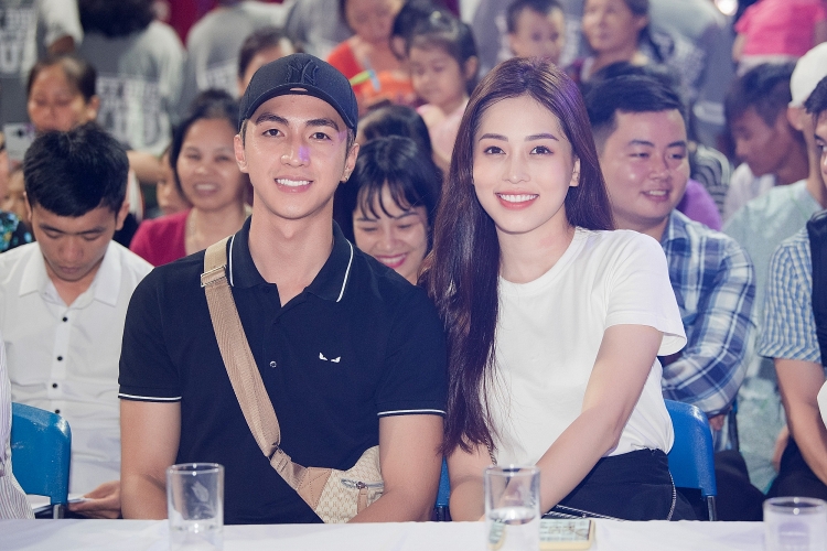 Á hậu Phương Nga cùng Bình An tổ chức trung thu cho trẻ em