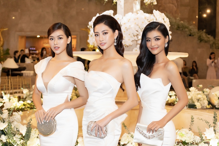Á hậu Tường San khoe vòng 1 quyến rũ với váy khoét sâu
