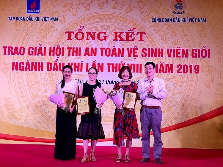 pvfcco dat giai nhat tai hoi thi atvsv gioi nganh dau khi lan viii