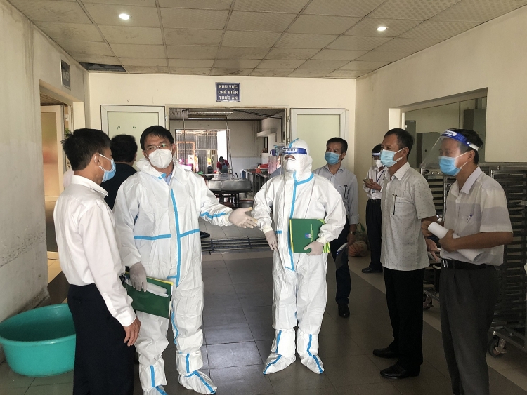 Đoàn công tác Bộ Y tế kiểm tra công tác phòng chống dịch của Nhà máy Đạm Phú Mỹ