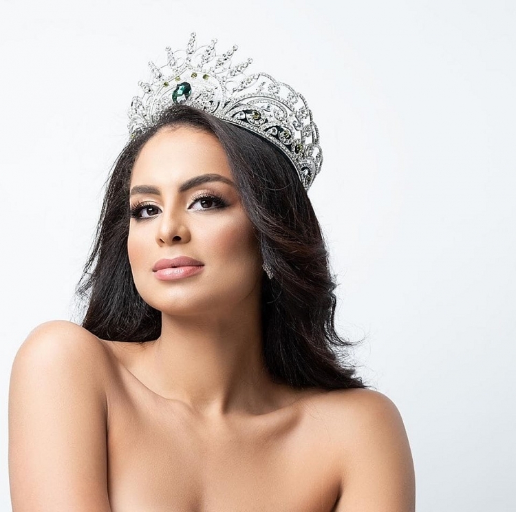 Ngắm nhan sắc nóng bỏng của tân Hoa hậu Trái đất 2019