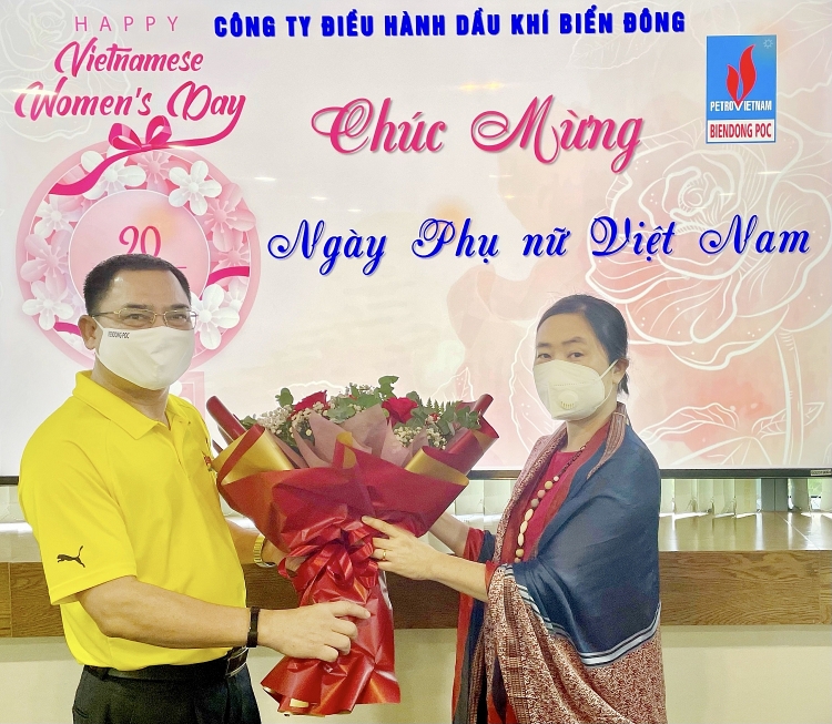 Phụ nữ BIENDONG POC - Giỏi việc Dầu khí, đảm việc nhà