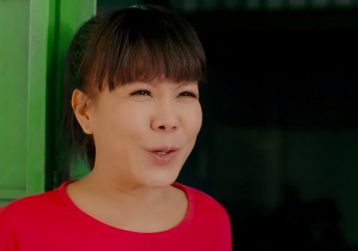 viet huong bat khoc khi nhac lai chuyen bi gianh vai dien