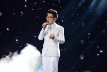 duc phuc gianh giai thuong bai hat viet
