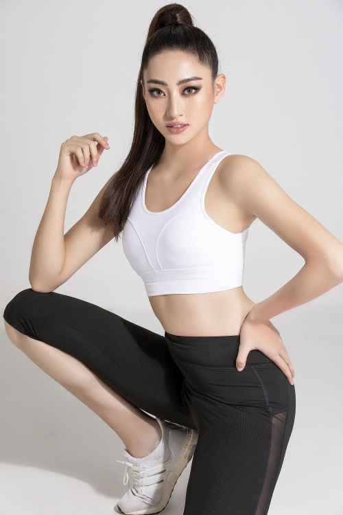 Hoa hậu Lương Thuỳ Linh xuất hiện như nữ thần trên trang chủ Miss World