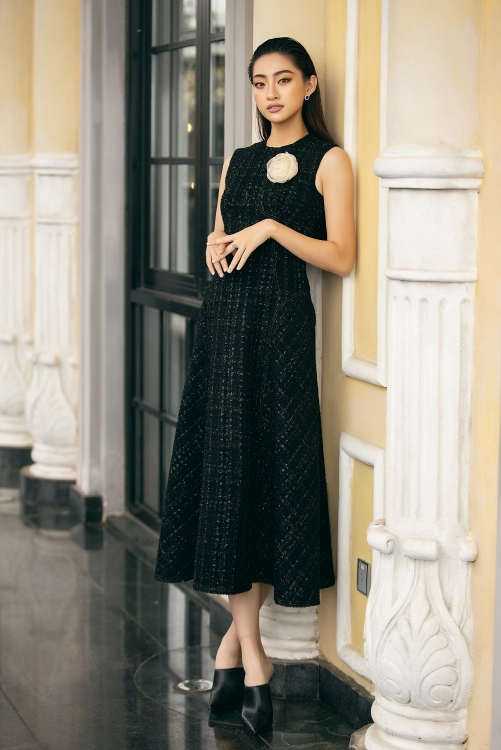 Hoa hậu Lương Thùy Linh “đẹp mê hồn” với trang phục Thu - Đông