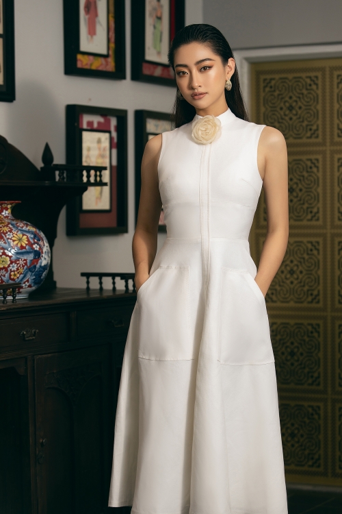 Hoa hậu Lương Thùy Linh “đẹp mê hồn” với trang phục Thu - Đông