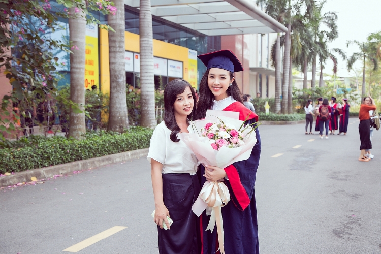 Á hậu Thúy An tốt nghiệp cử nhân trước thềm Miss Intercontinental