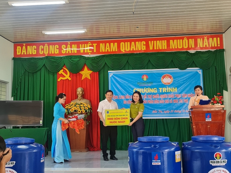 Phân bón Cà Mau tiếp tục đồng hành với bà con ĐBSCL ứng phó hạn mặn 2021