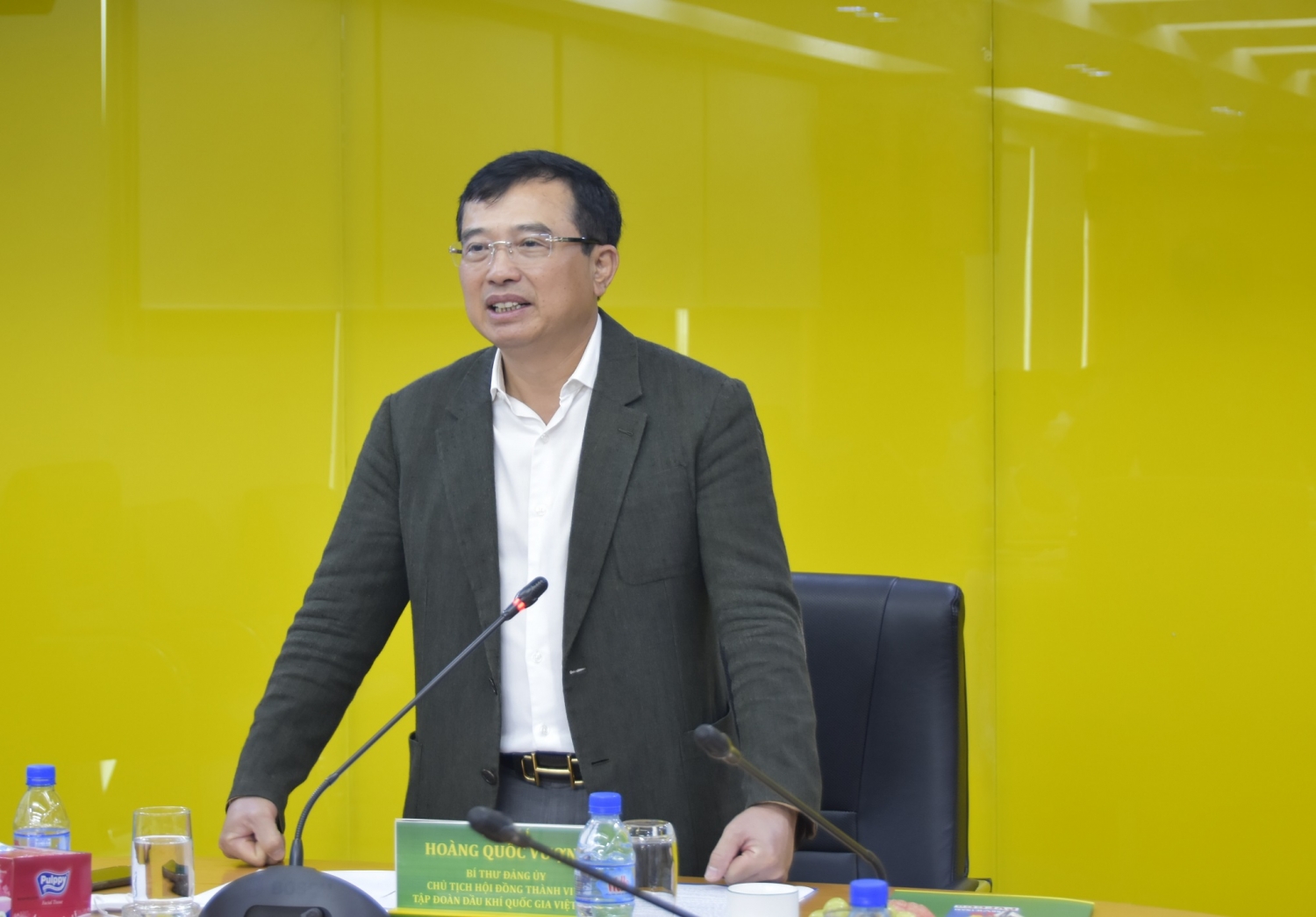 Chủ tịch HĐTV Petrovietnam Hoàng Quốc Vượng làm việc với PVFCCo