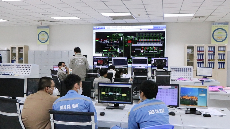 Hoàn tất bảo dưỡng trước kế hoạch, Nhà máy Đạm Cà Mau sản xuất trở lại phục vụ bà con nông dân