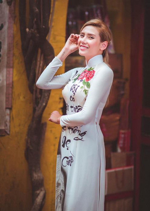 vo hoang yen tro lai nghe nguoi mau