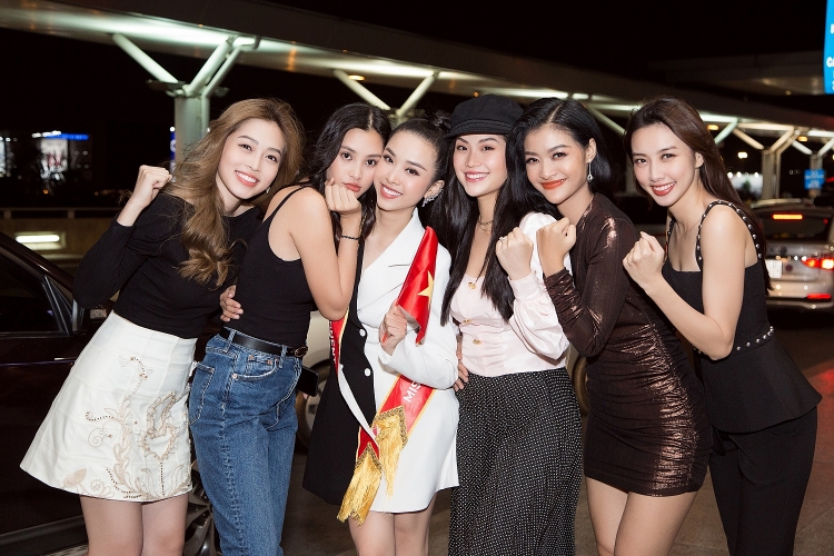Á hậu Thuý An chính thức lên đường sang Ai Cập dự thi Miss Intercontinental