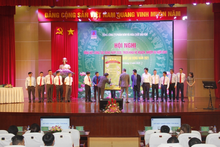 PVFCCo: Tận dụng cơ hội, hoàn thành tốt kế hoạch trọng tâm năm 2020