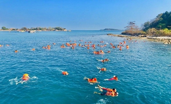 Phấn đấu đưa Kiên Hải trở thành điểm du lịch sinh thái, nghỉ dưỡng với các hoạt động dịch vụ phong phú, đa dạng